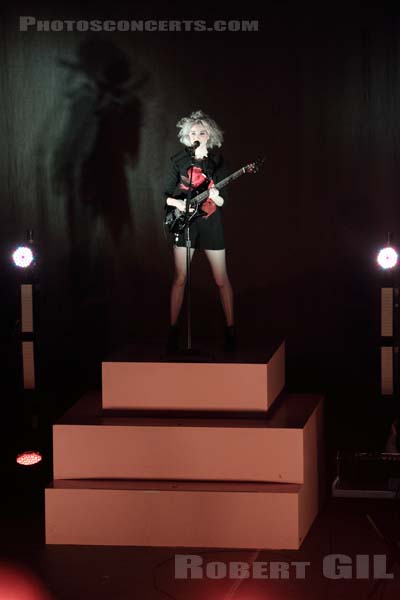 ST VINCENT - 2014-02-18 - PARIS - La Cigale - 